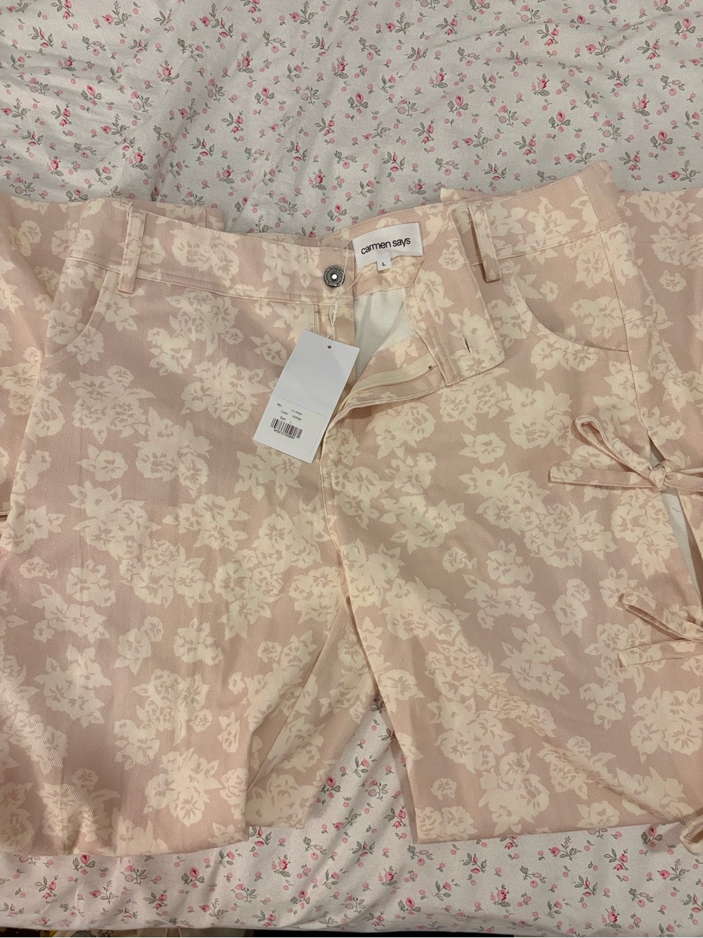 Carmen Says High-Rise Floral Jeans in Blush Pink